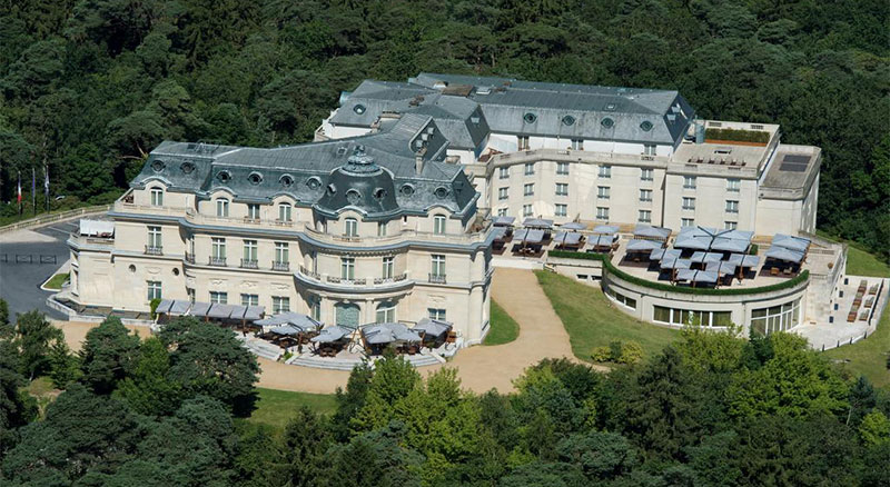 Chateau Hotel Mont Royal Chantilly Hotel